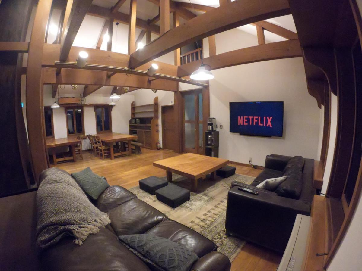 The Joint Bed and Breakfast Hakuba Buitenkant foto